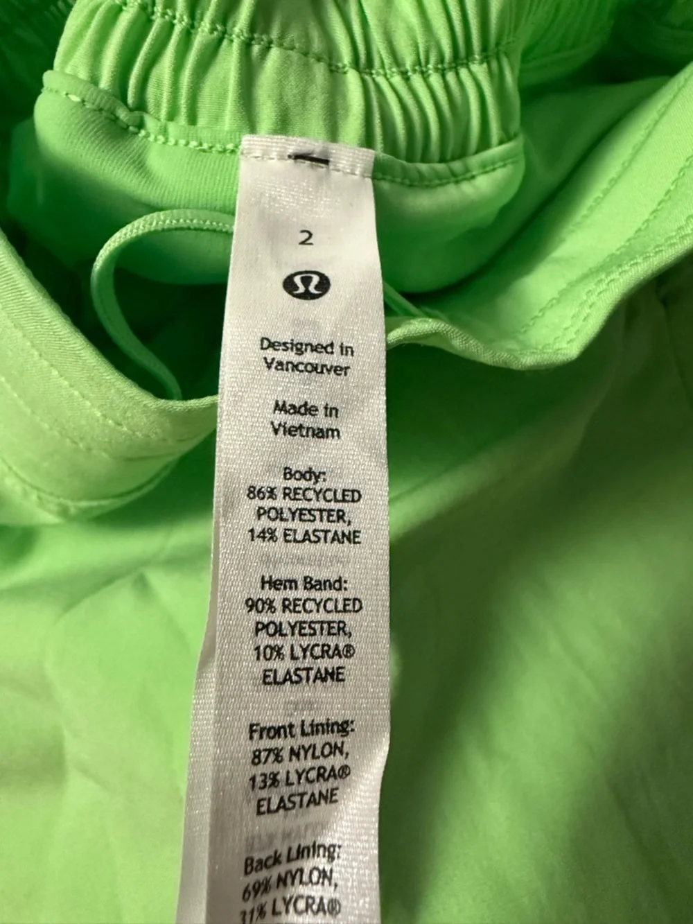 🆕 Lululemon Hotty Hot High-Rise Skirt Long, Scream Green Light, NWT Size 2